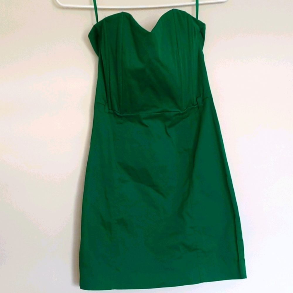 Green strapless dress
